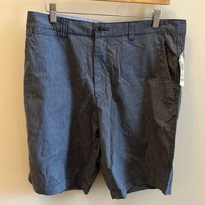 Charter Club Macy’s Men’s Shorts NWT Striped Blue Waist 34